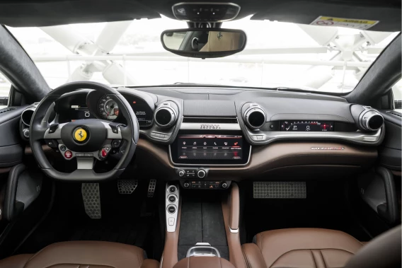 Ferrari GTC4Lusso