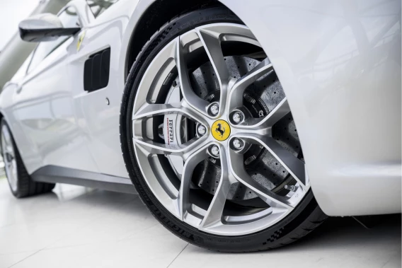 Ferrari GTC4Lusso
