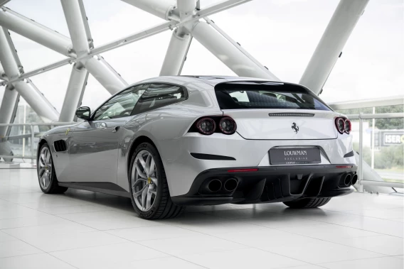 Ferrari GTC4Lusso