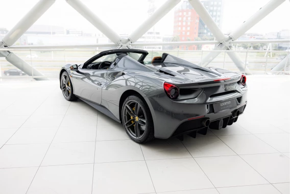 Ferrari 488