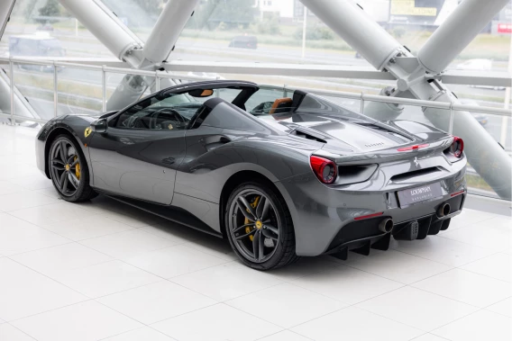 Ferrari 488