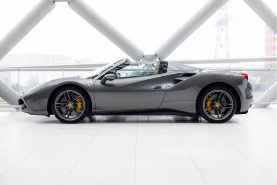 Ferrari 488
