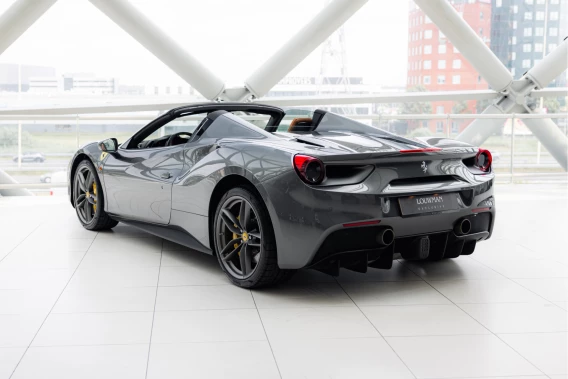 Ferrari 488