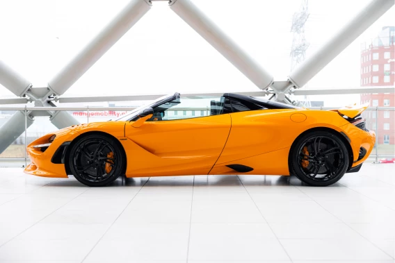 McLaren 750S Spider