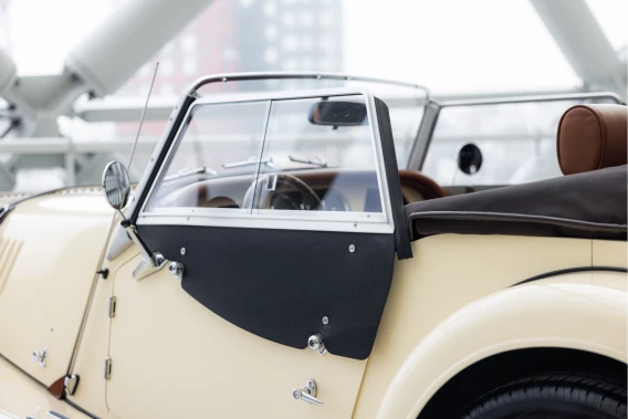 Morgan Plus 4