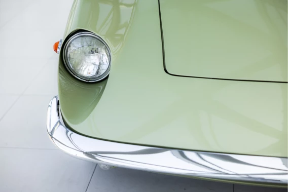 Intermeccanica Omega