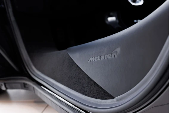 McLaren GT