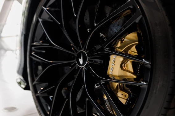 McLaren GT