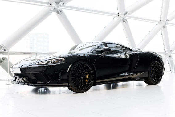 McLaren GT