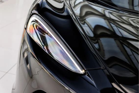 McLaren GT