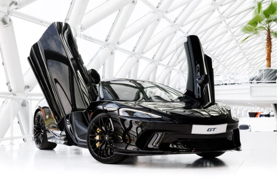 McLaren GT