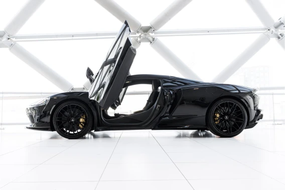 McLaren GT