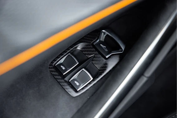 McLaren Artura Spider