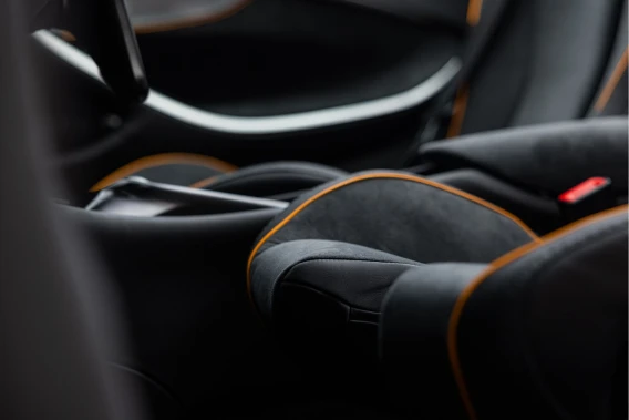 McLaren Artura Spider