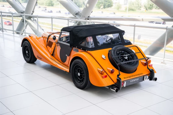 Morgan Plus 8