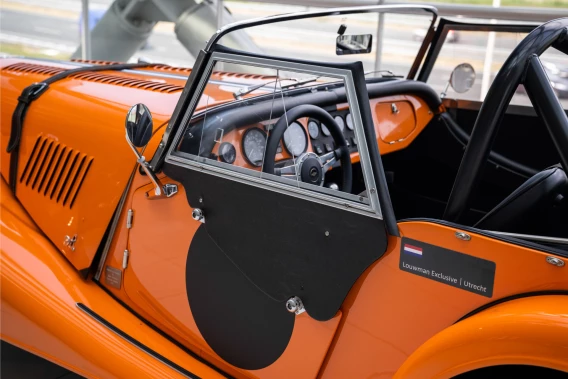 Morgan Plus 8