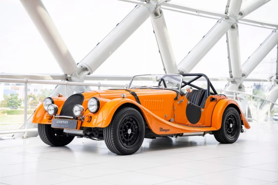 Morgan Plus 8