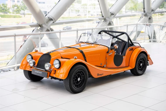 Morgan Plus 8