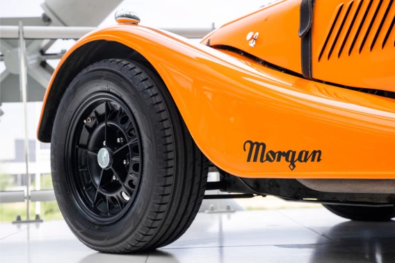 Morgan Plus 8