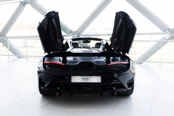 McLaren 750S
