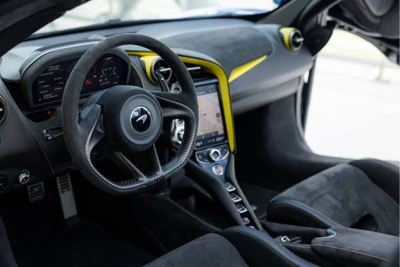 McLaren 720S Spider