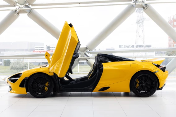 McLaren 720S Spider