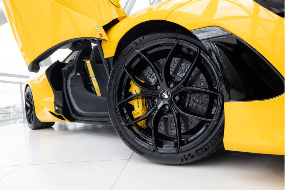 McLaren 720S Spider