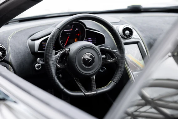 McLaren 650S