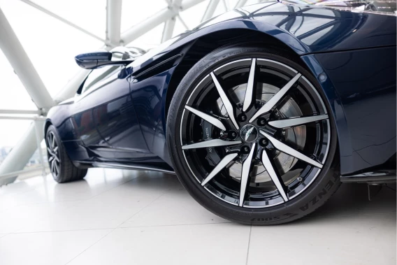 Aston Martin DB11