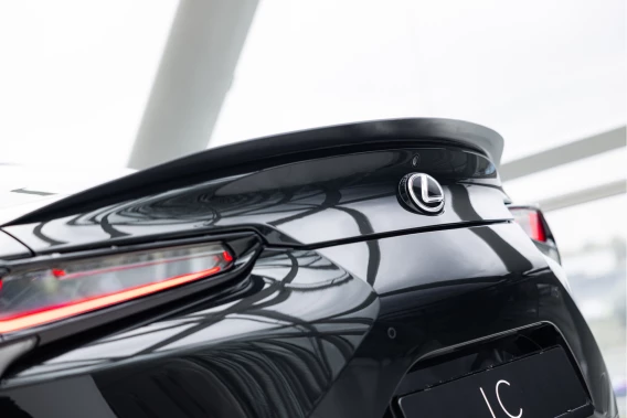 Lexus LC