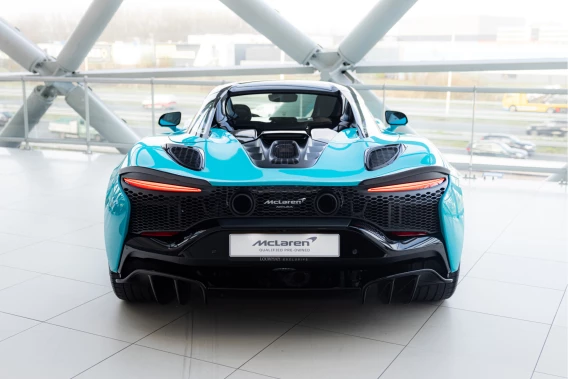 McLaren Artura Spider