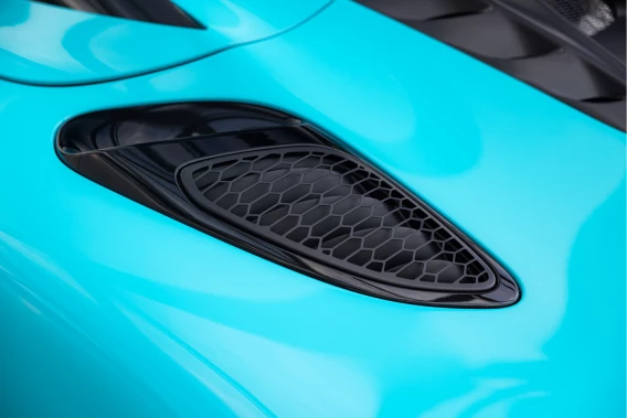 McLaren Artura Spider