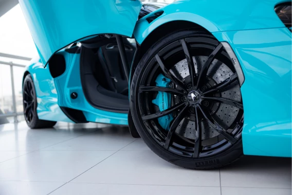 McLaren Artura Spider