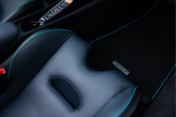 McLaren Artura Spider