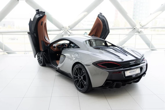 McLaren 570S