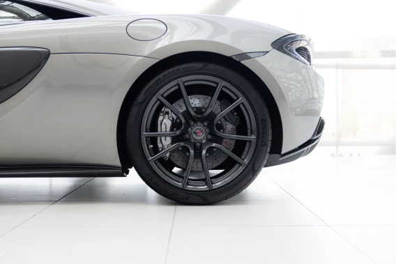 McLaren 570S