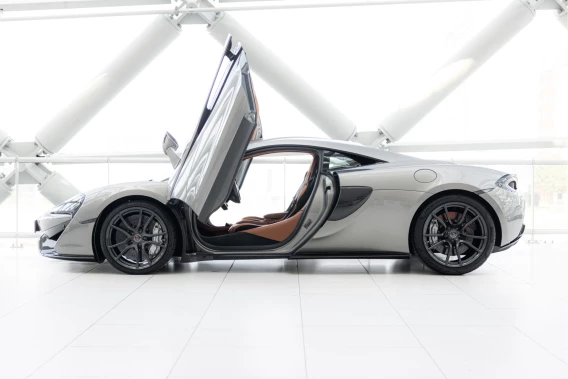 McLaren 570S