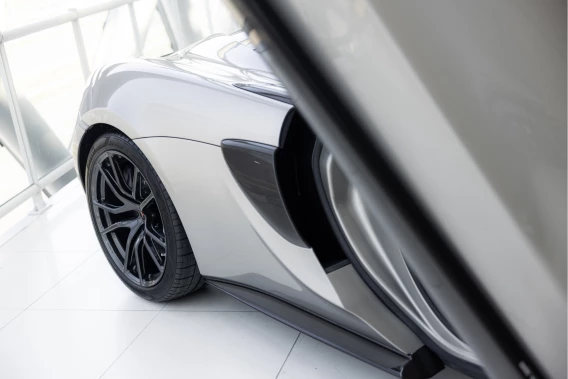 McLaren 570S