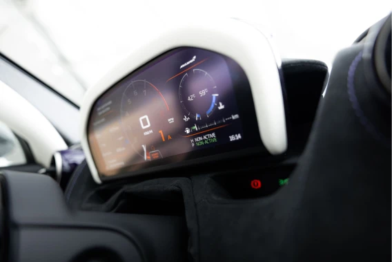 McLaren 765LT