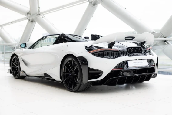 McLaren 765LT