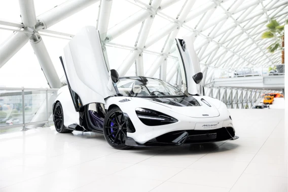McLaren 765LT