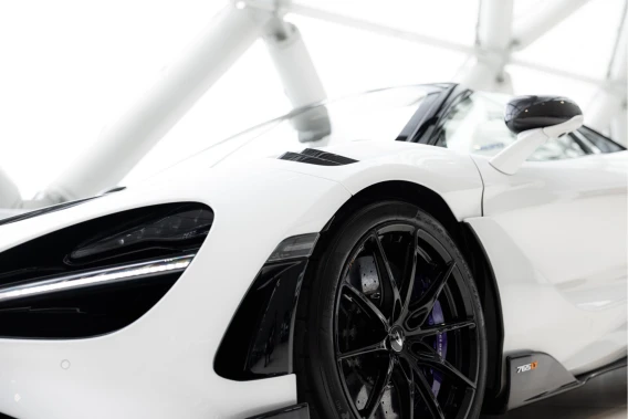McLaren 765LT