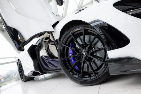 McLaren 765LT