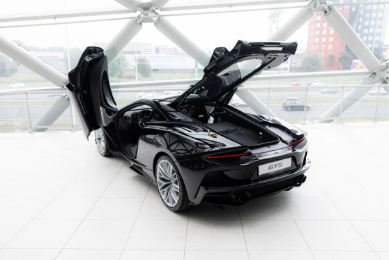 McLaren GTS