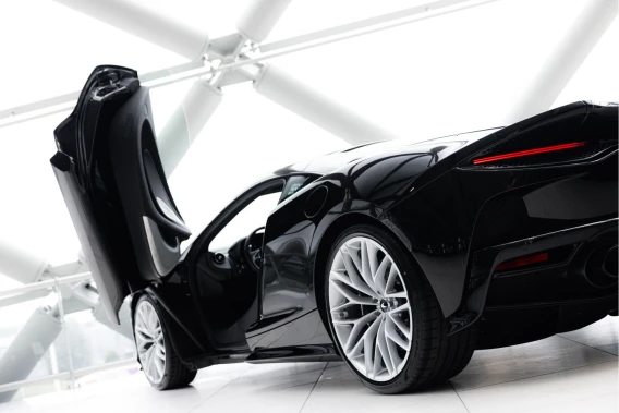 McLaren GTS