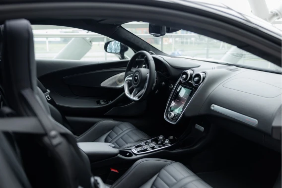 McLaren GTS