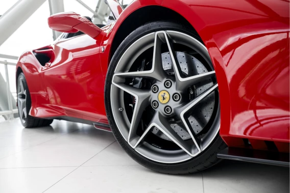Ferrari F8 Spider