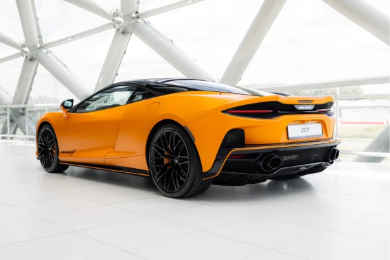 McLaren GT