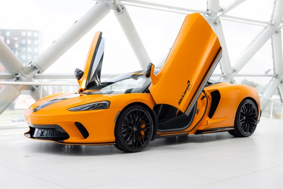 McLaren GT