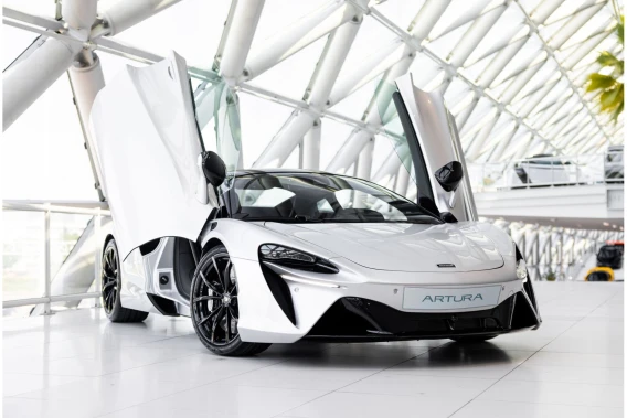 McLaren Artura